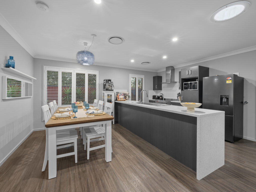 23 Makepeace Place, Bellbowrie, QLD 4070