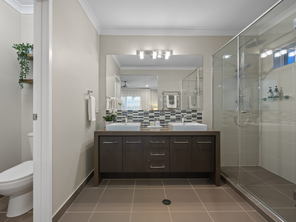 21 Conte Circuit, Augustine Heights, QLD 4300