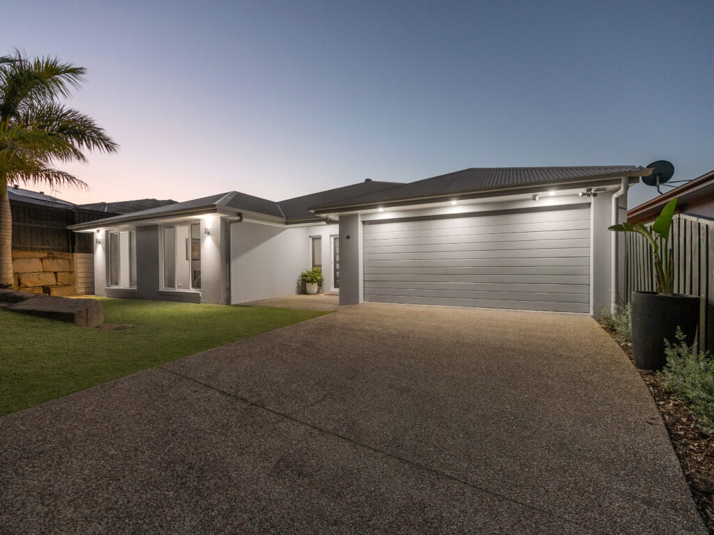 21 Conte Circuit, Augustine Heights, QLD 4300