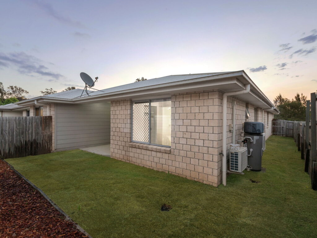 4 Sparenburg Street, Bellbird Park, QLD 4300