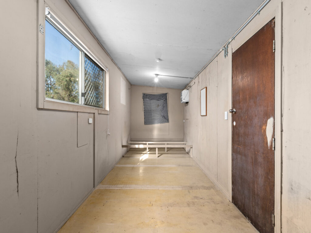 18 Challenge Avenue, Kensington Grove, QLD 4341