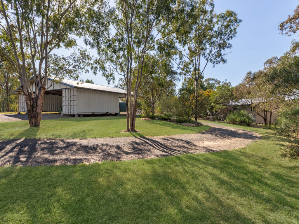 18 Challenge Avenue, Kensington Grove, QLD 4341
