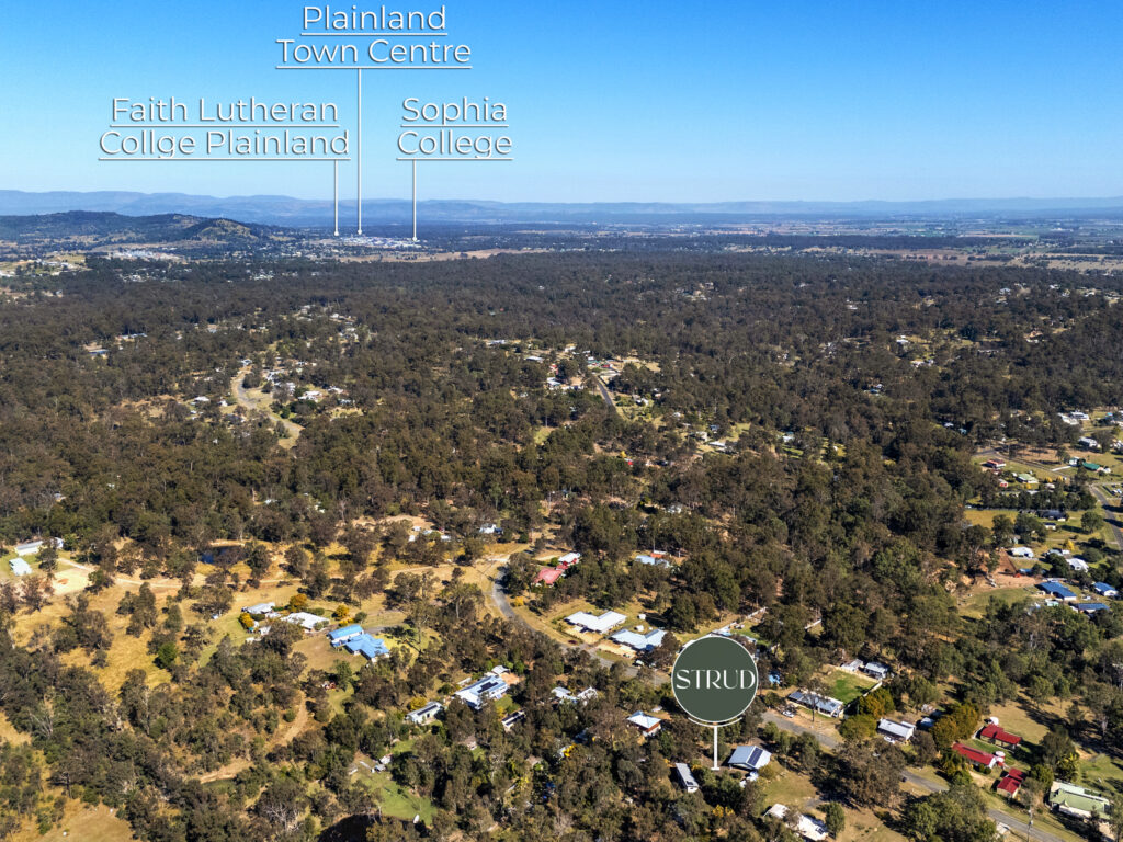 18 Challenge Avenue, Kensington Grove, QLD 4341
