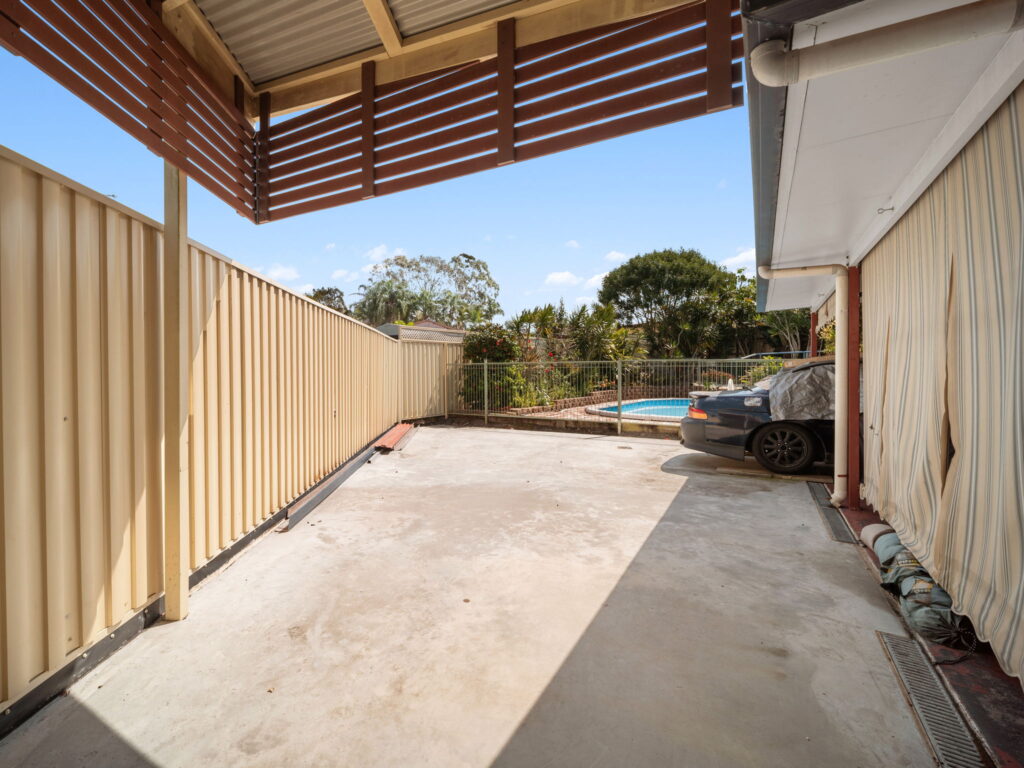 8 Salix Court, Crestmead, QLD 4132