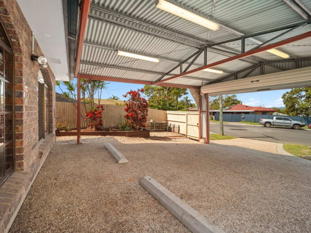 8 Salix Court, Crestmead, QLD 4132