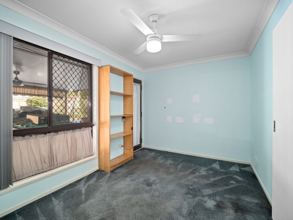 8 Salix Court, Crestmead, QLD 4132