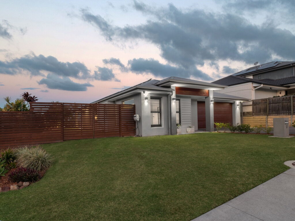 2 O’connor Court, Augustine Heights, QLD 4300