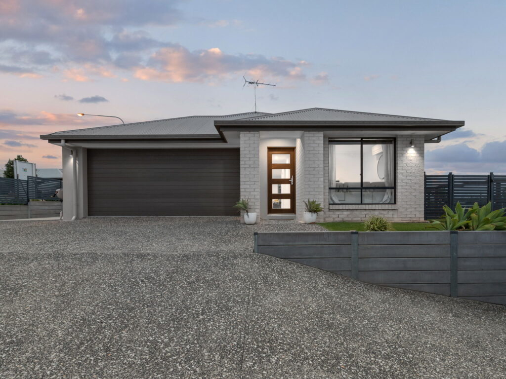 27 Rawlings Road, Deebing Heights, QLD 4306
