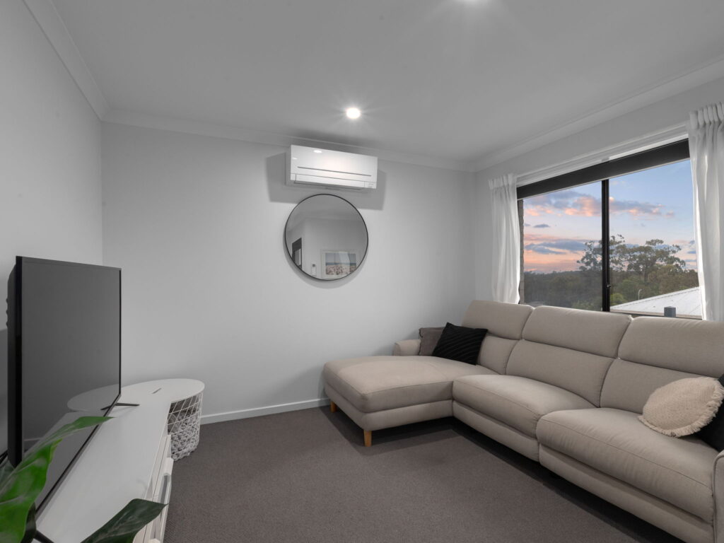 27 Rawlings Road, Deebing Heights, QLD 4306