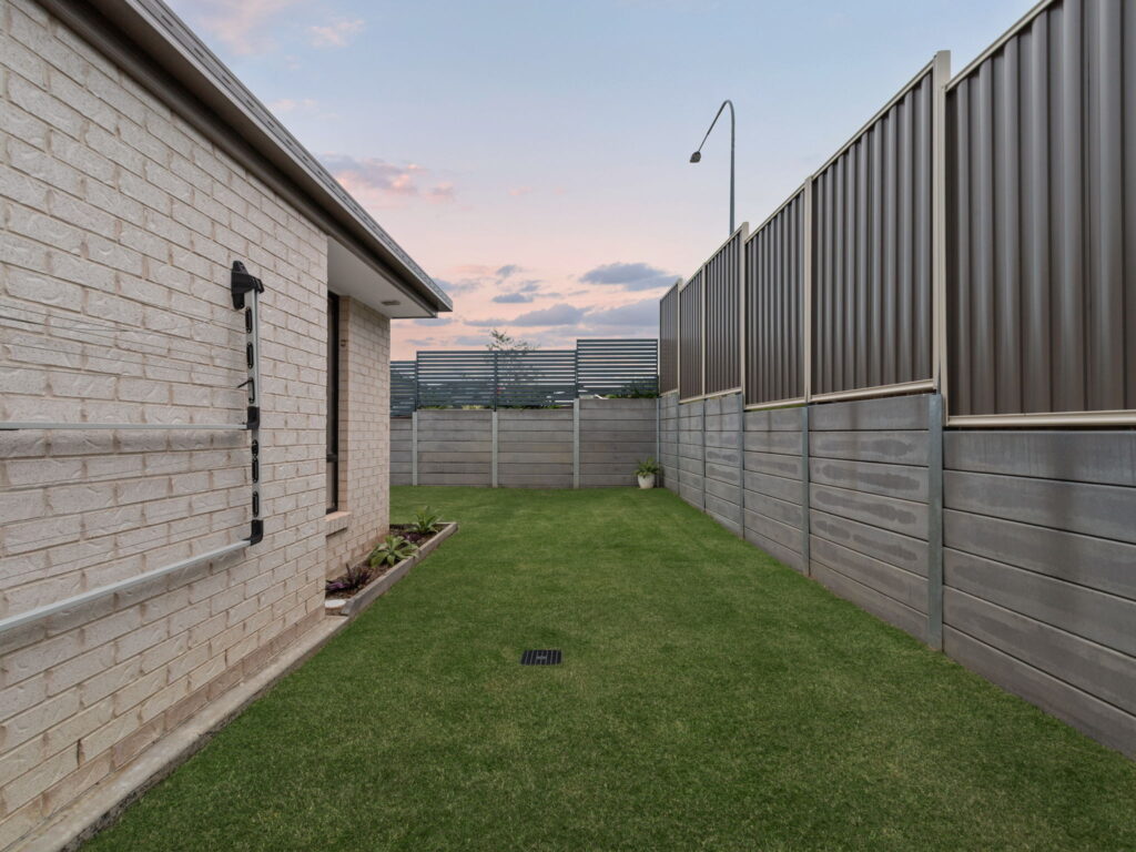 27 Rawlings Road, Deebing Heights, QLD 4306