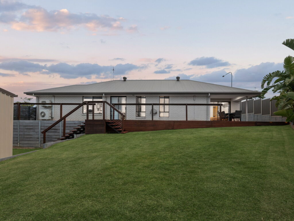 27 Rawlings Road, Deebing Heights, QLD 4306