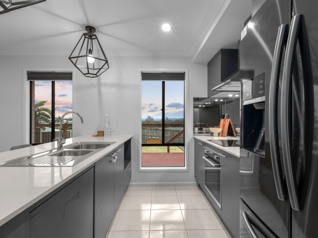 27 Rawlings Road, Deebing Heights, QLD 4306