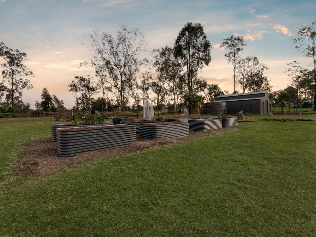 11 Poinciana Avenue, Rifle Range, QLD 4311