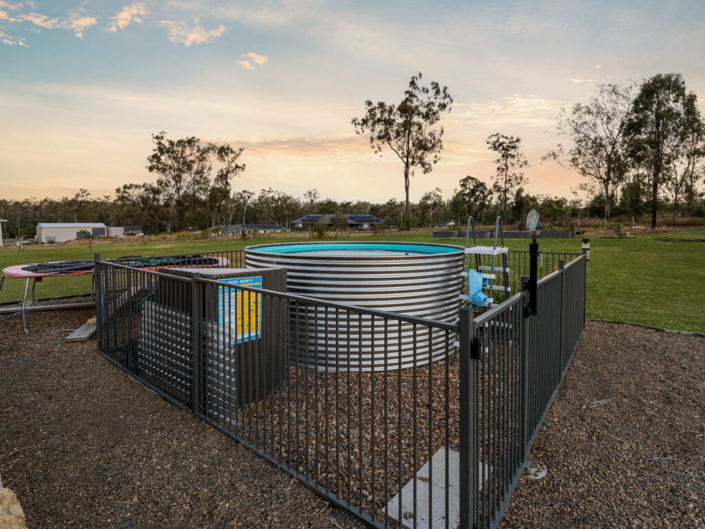 11 Poinciana Avenue, Rifle Range, QLD 4311