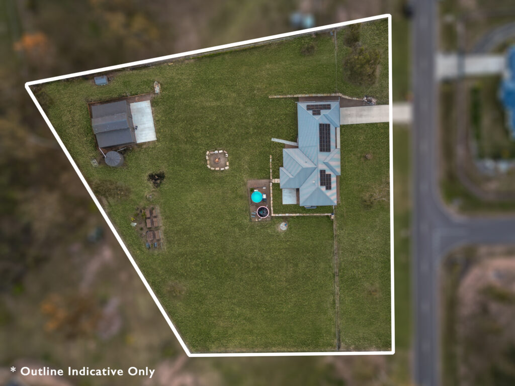 11 Poinciana Avenue, Rifle Range, QLD 4311