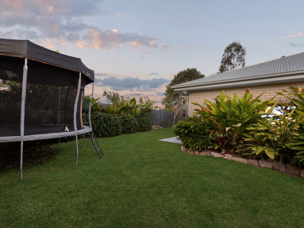 27 Outlook Crescent, Flagstone, QLD 4280