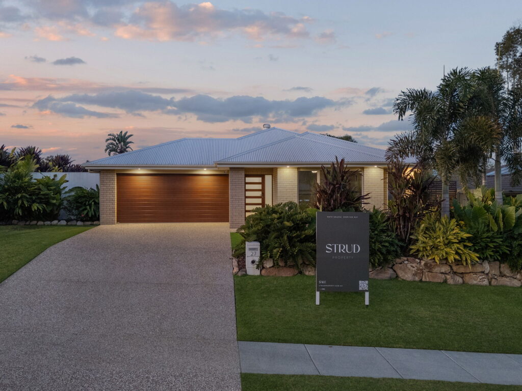 27 Outlook Crescent, Flagstone, QLD 4280