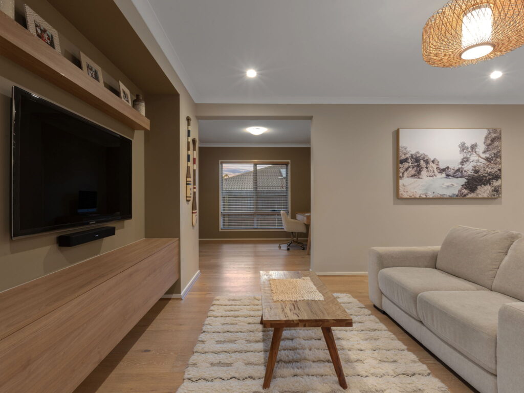 27 Outlook Crescent, Flagstone, QLD 4280