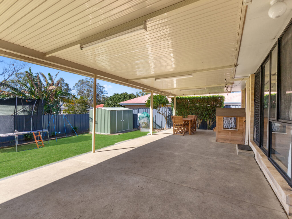 10 Willowtree Drive, Flinders View, QLD 4305