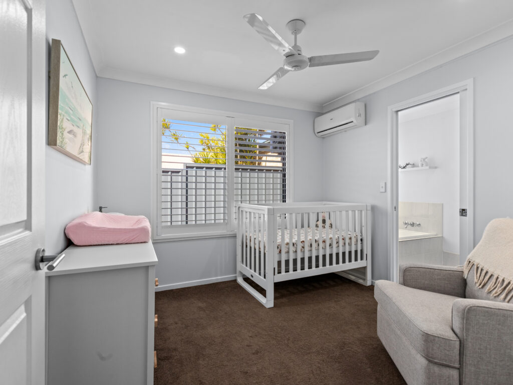 10 Willowtree Drive, Flinders View, QLD 4305