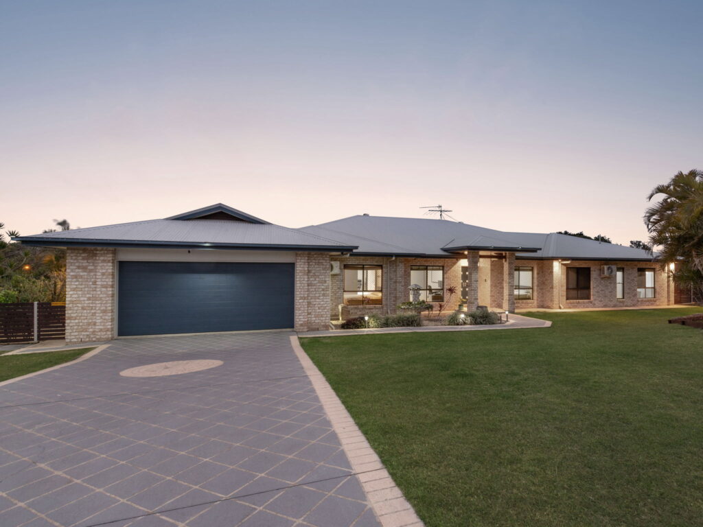 15 Kyle Close, Placid Hills, QLD 4343