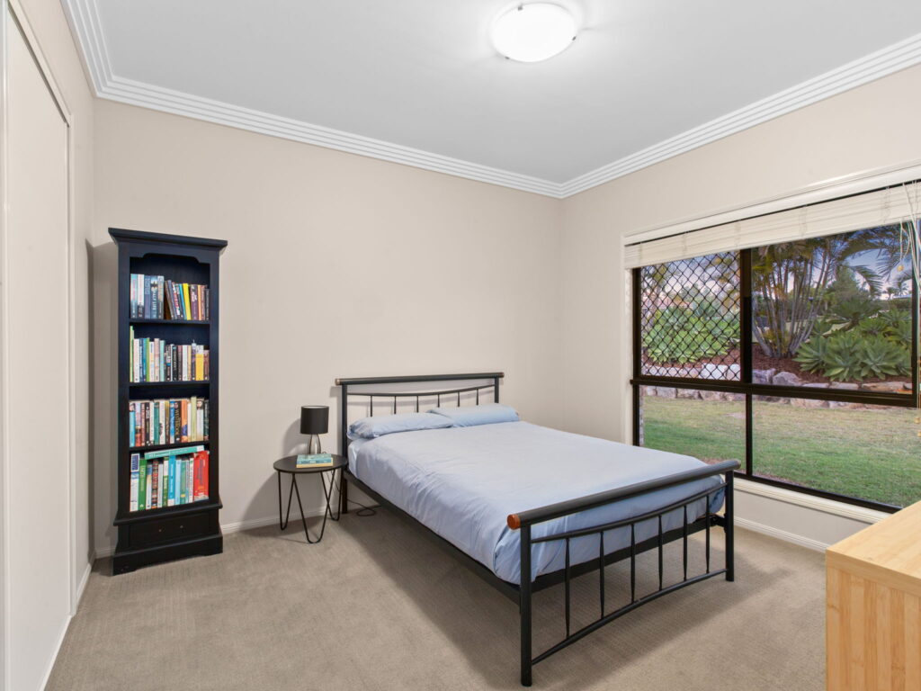 15 Kyle Close, Placid Hills, QLD 4343