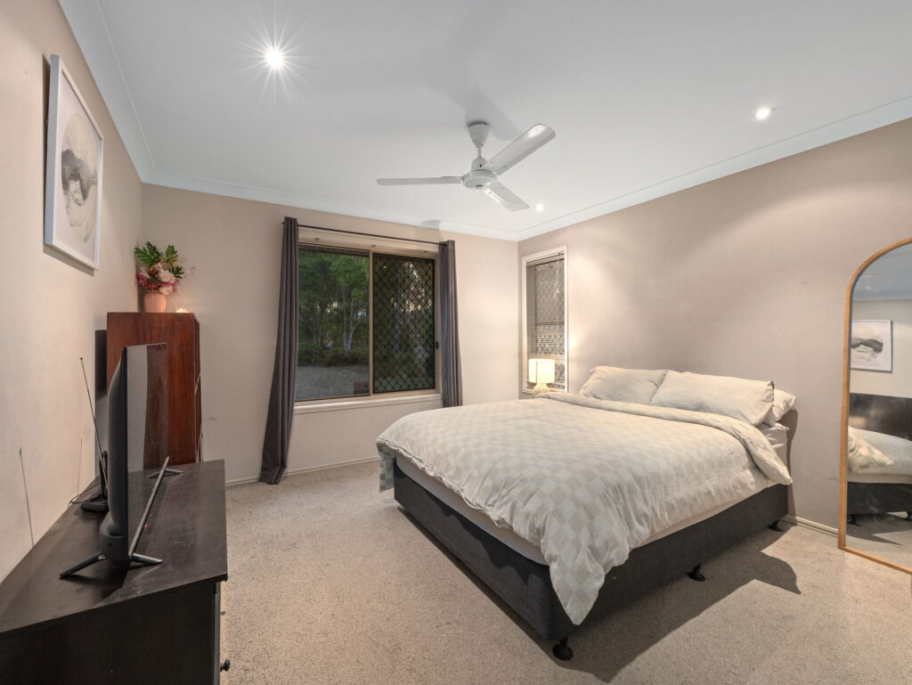 9 Claremont Parade, Forest Lake, QLD 4078
