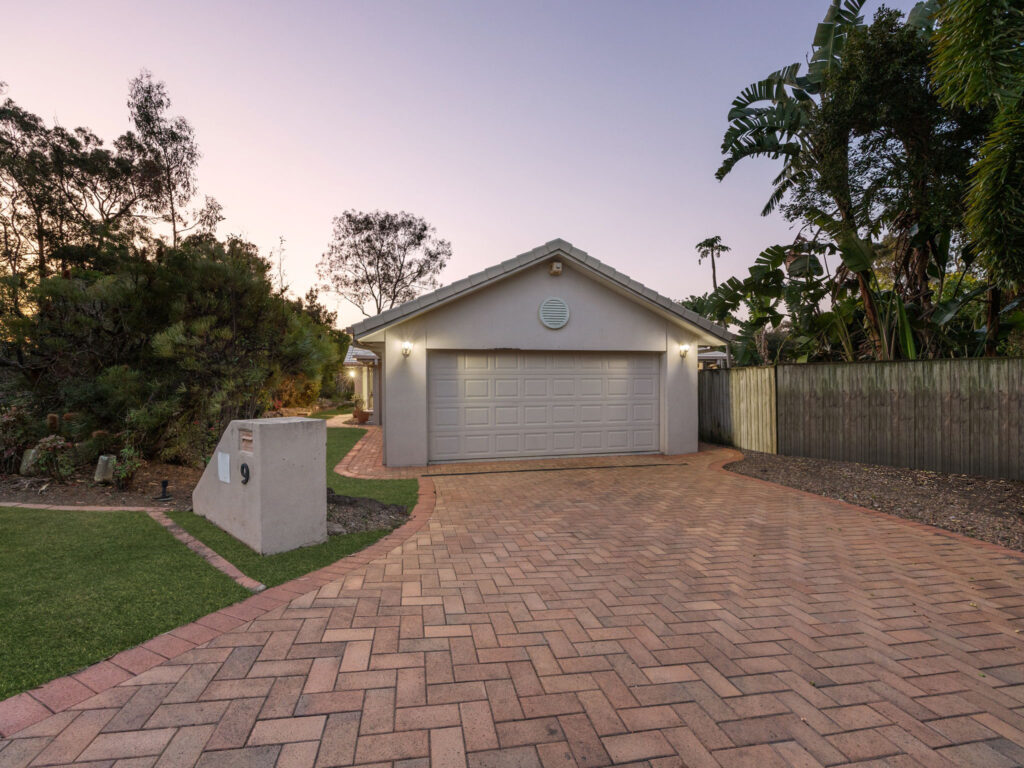 9 Claremont Parade, Forest Lake, QLD 4078