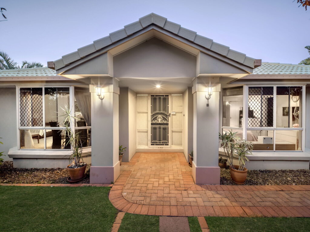9 Claremont Parade, Forest Lake, QLD 4078