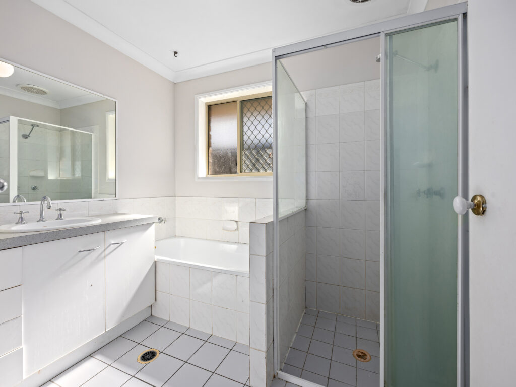 10 Hanlon Court, Collingwood Park, QLD 4301