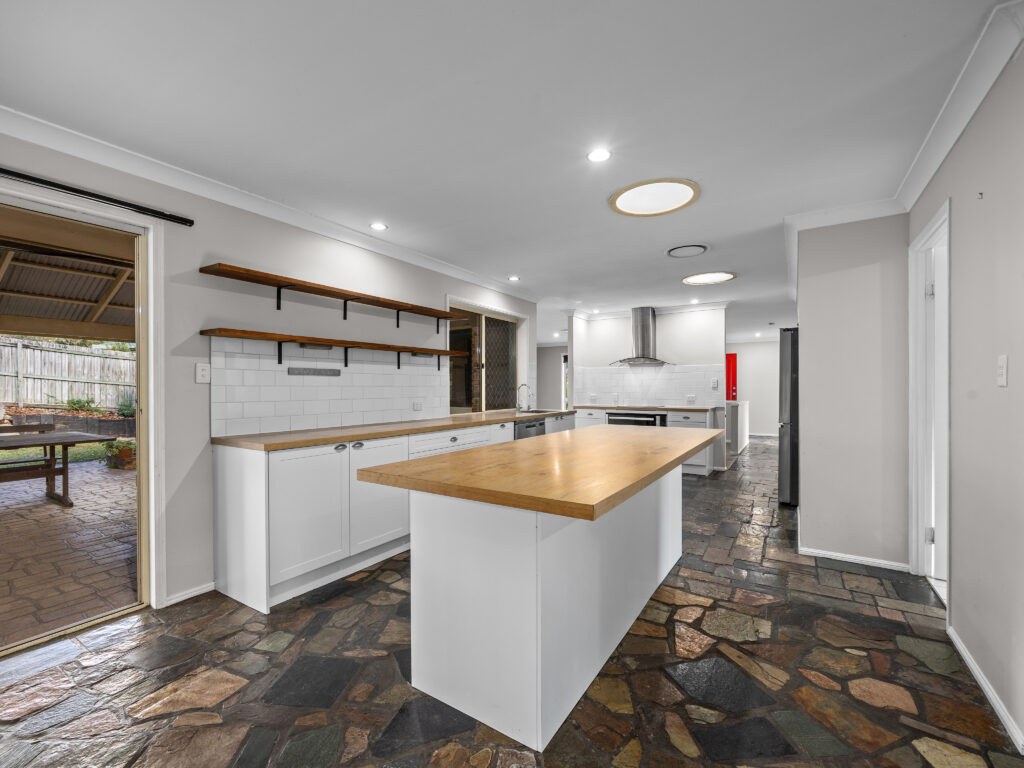 10 Hanlon Court, Collingwood Park, QLD 4301