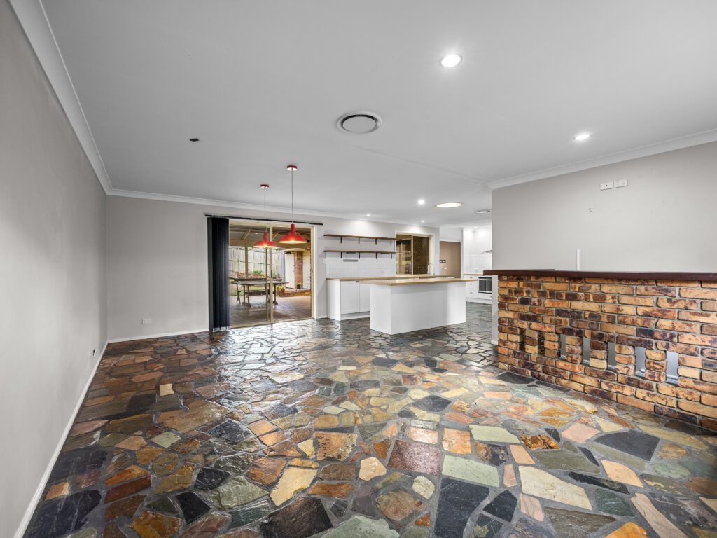 10 Hanlon Court, Collingwood Park, QLD 4301
