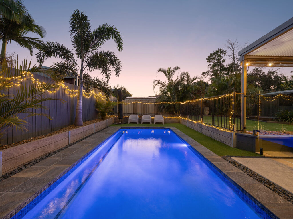 17 Mary Street, Flinders View, QLD 4305