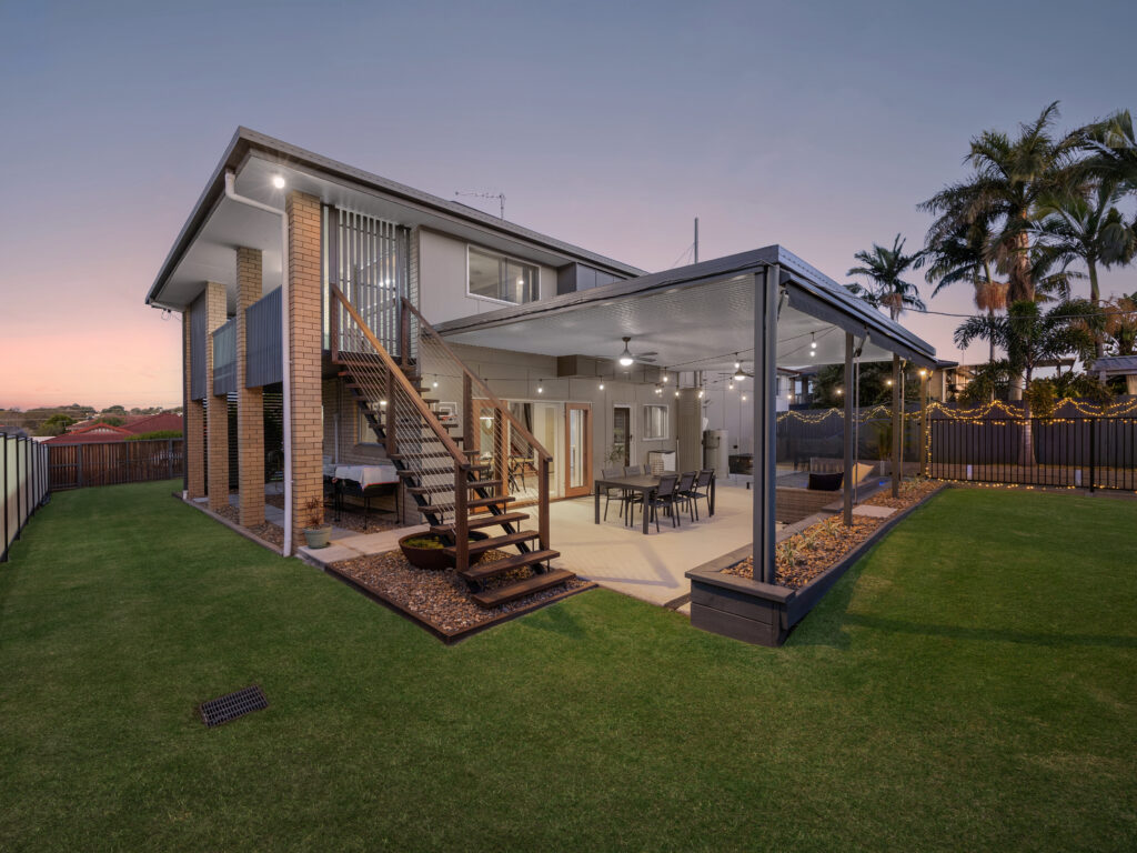17 Mary Street, Flinders View, QLD 4305