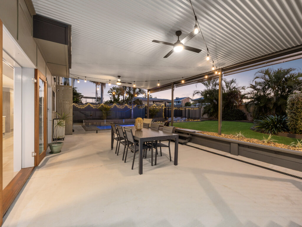 17 Mary Street, Flinders View, QLD 4305