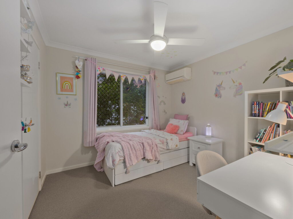 21 Catchlove Crescent, Augustine Heights, QLD 4300