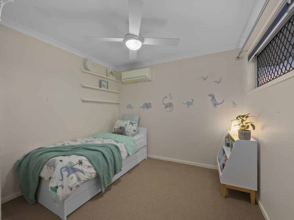 21 Catchlove Crescent, Augustine Heights, QLD 4300