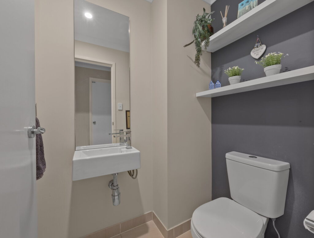 21 Catchlove Crescent, Augustine Heights, QLD 4300