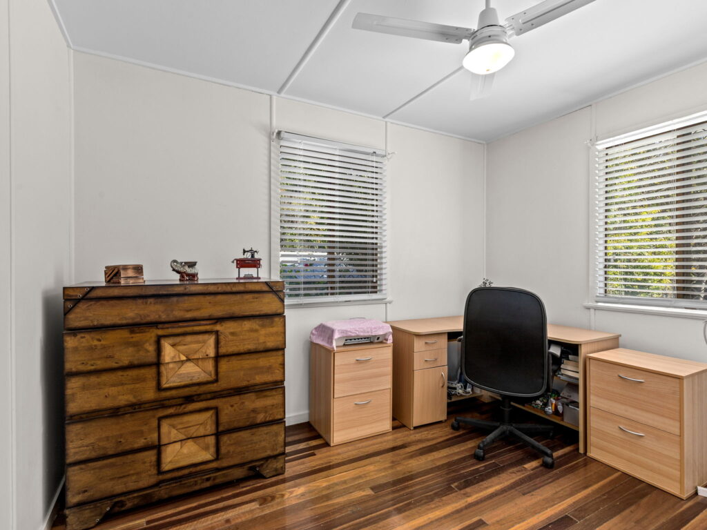 28 Tarcoola Street, East Ipswich, QLD 4305