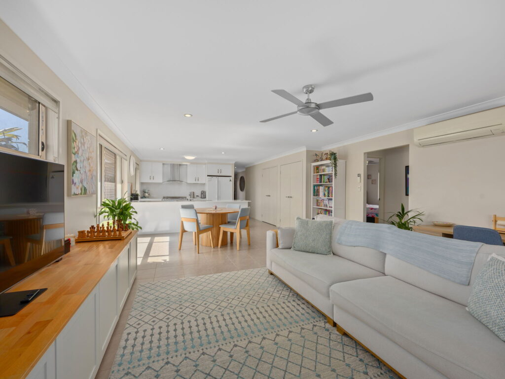 7 Glasswing Street, Deebing Heights, QLD 4306