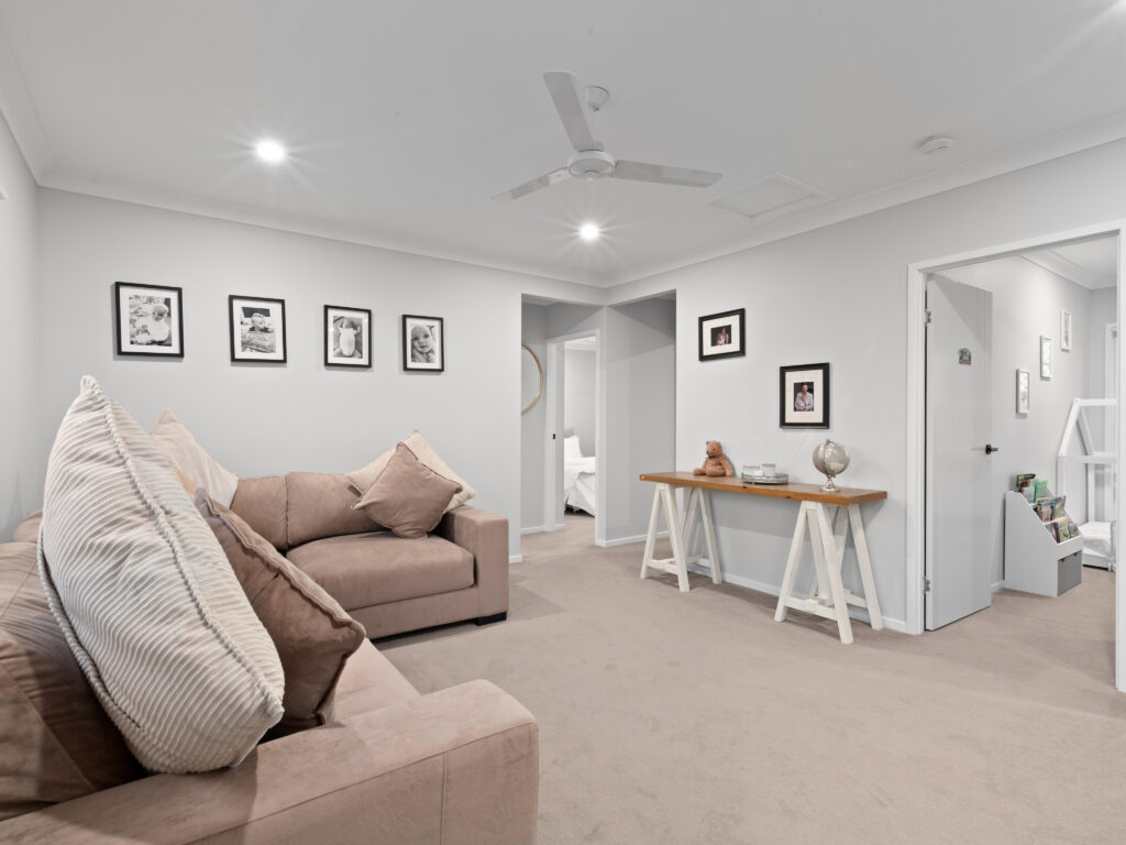 31 Aurora Street, Spring Mountain, QLD 4300