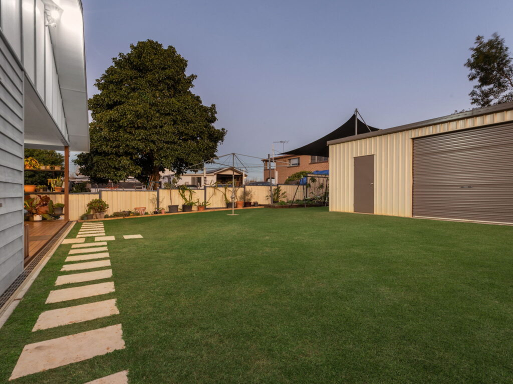 181 Glebe Road, Silkstone QLD 4304