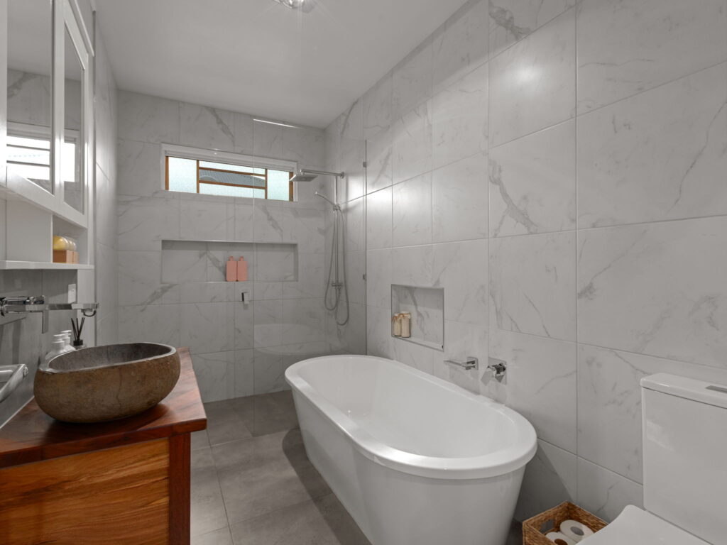 181 Glebe Road, Silkstone QLD 4304