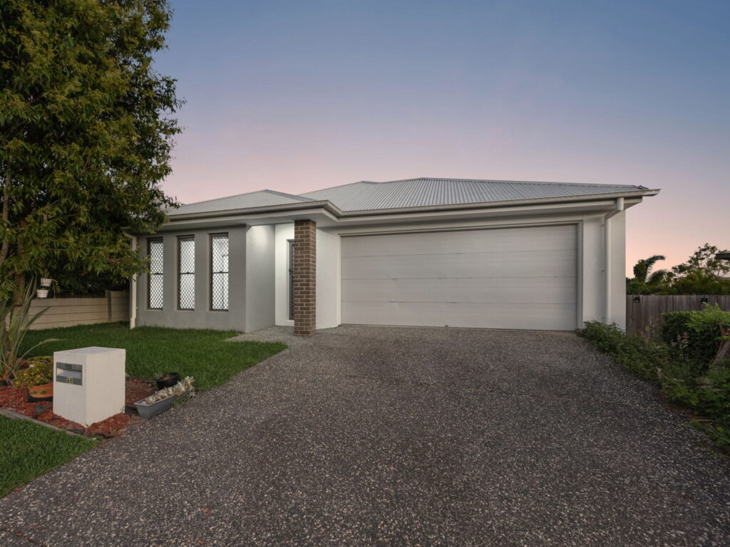 68 Pintail Circuit, Deebing Heights, QLD 4306