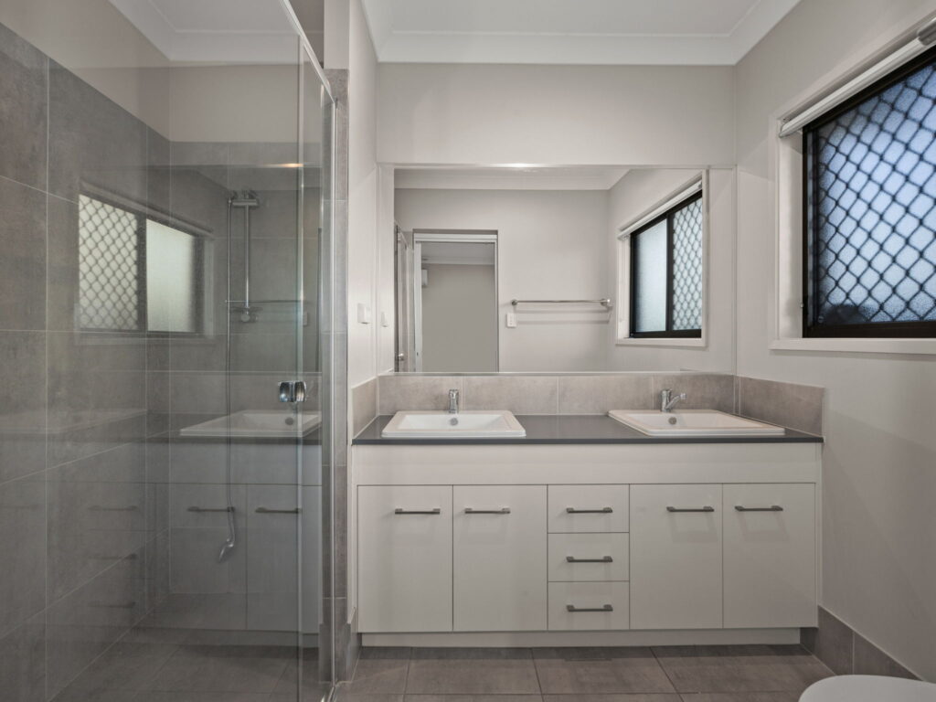 68 Pintail Circuit, Deebing Heights, QLD 4306