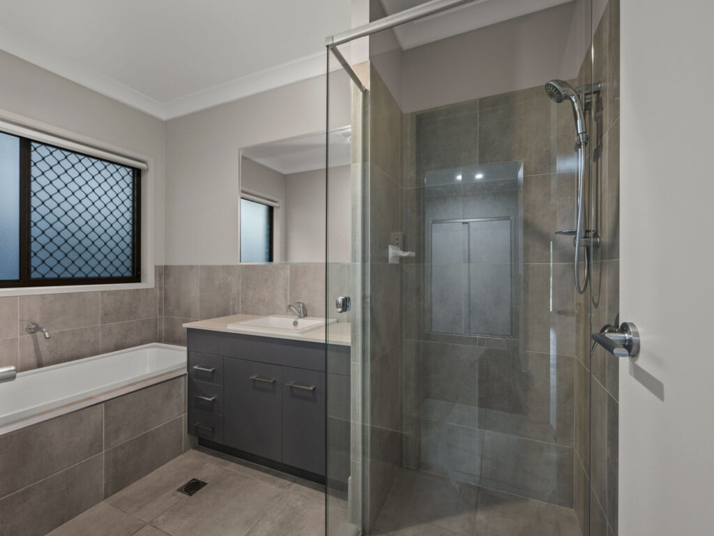 68 Pintail Circuit, Deebing Heights, QLD 4306