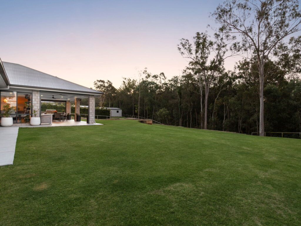 5 Hideaway Place, Karalee, QLD 4306