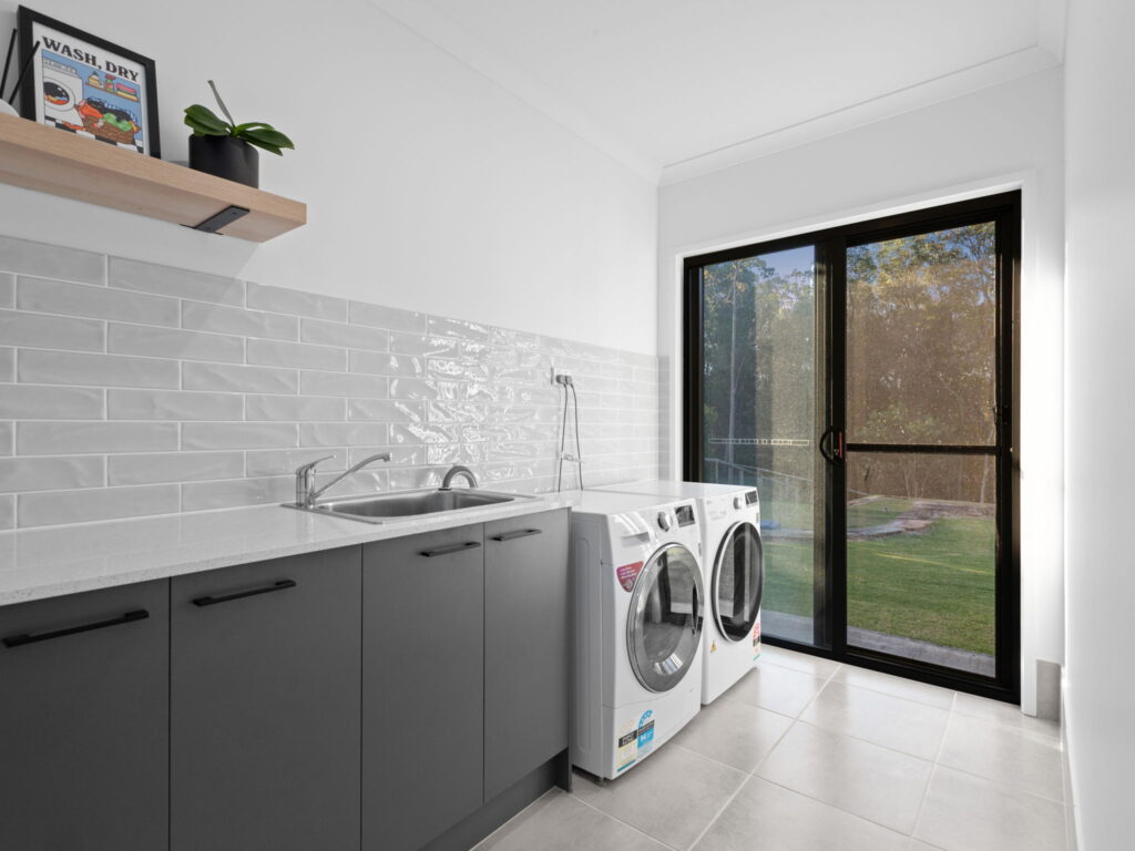 5 Hideaway Place, Karalee, QLD 4306