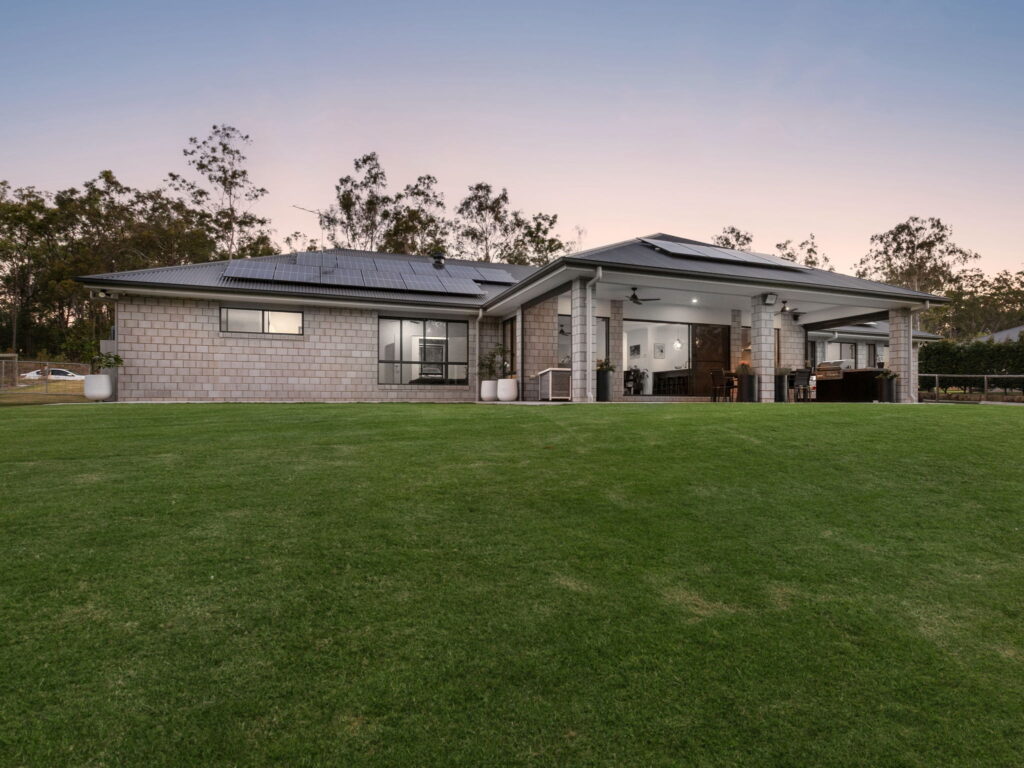 5 Hideaway Place, Karalee, QLD 4306
