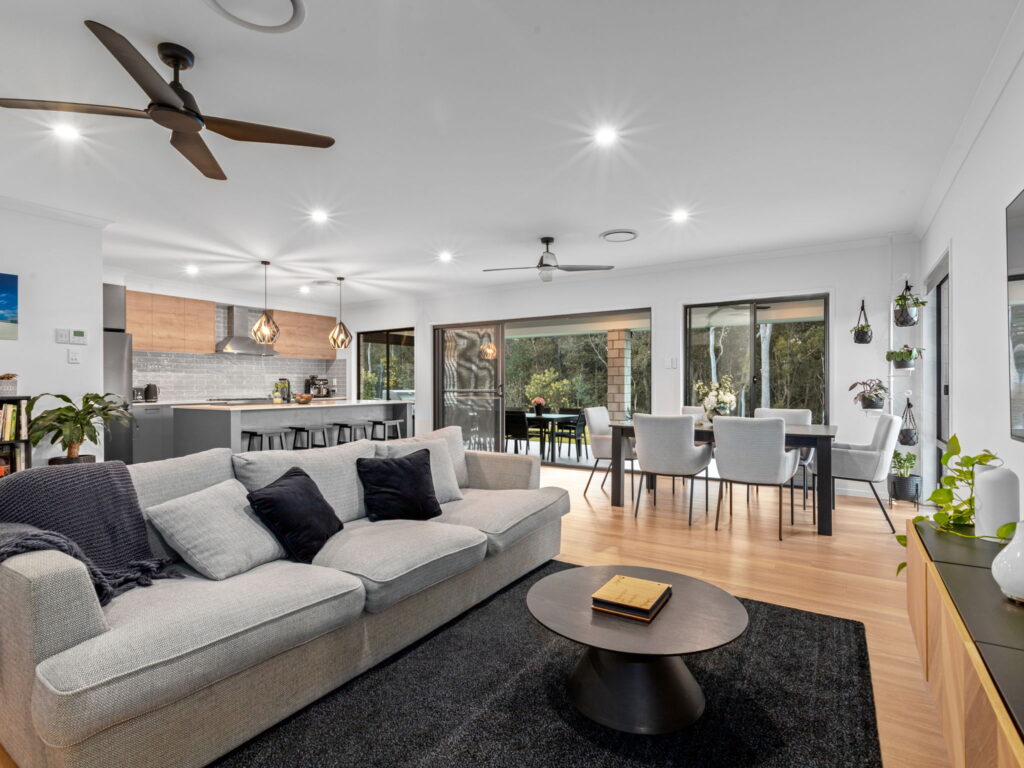 5 Hideaway Place, Karalee, QLD 4306